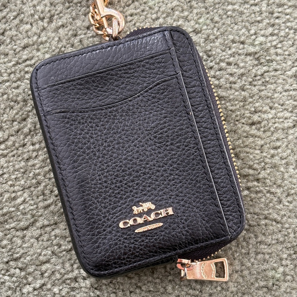 Coach Essential Chain Card Case